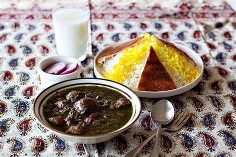  Ghormeh Sabzi! Savor the Tangy and Aromatic Layers of This Persian Herb Stew